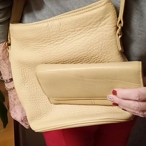 Coach Sonoma 4907 Bucket Bag & Coach Sonoma 4972 Envelope Clutch Set